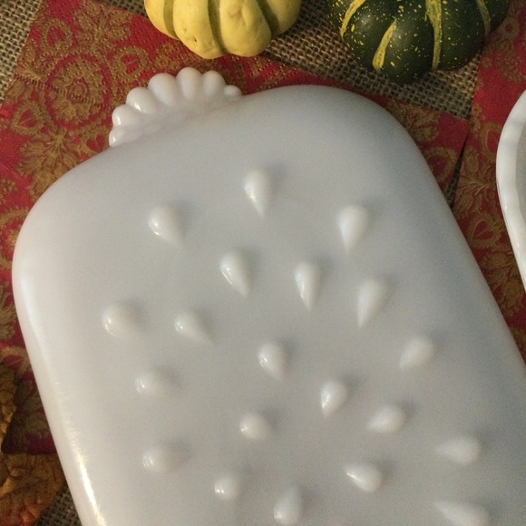 2 Vintage Milk Glass Hazel Atlas Milkglass Snack Plates - Picture 10 of 10
